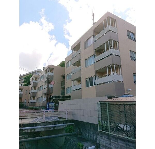 リアライズ新甲陽Ⅱ110号室<br>6.2万　3DK/55.2㎡